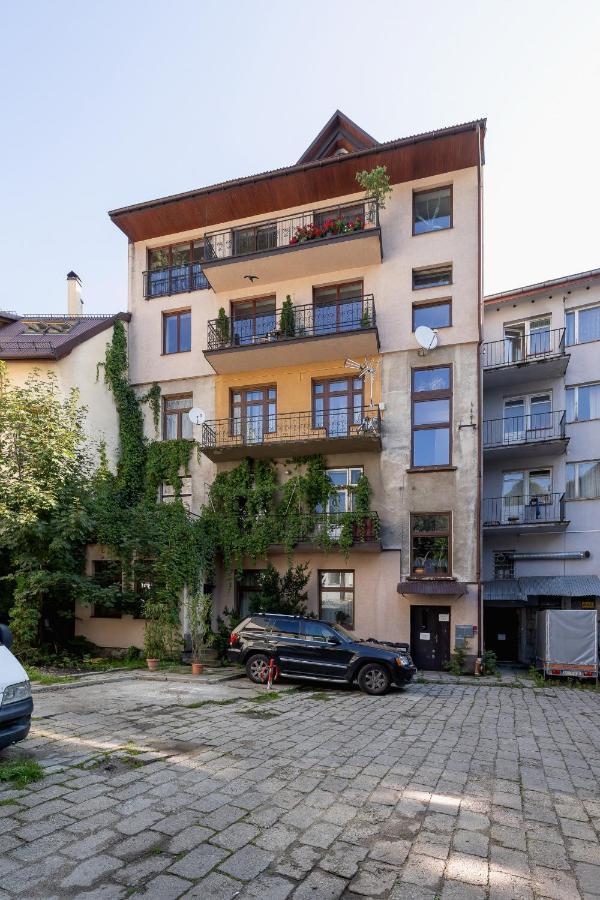 Apartments On Krupowki Street With Mountain View By Noclegi Renters Закопане Экстерьер фото